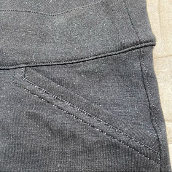Ladies Spanx Black Ankle Length Spilt Hem Slimming Pants Size Small - Picture 7 of 13